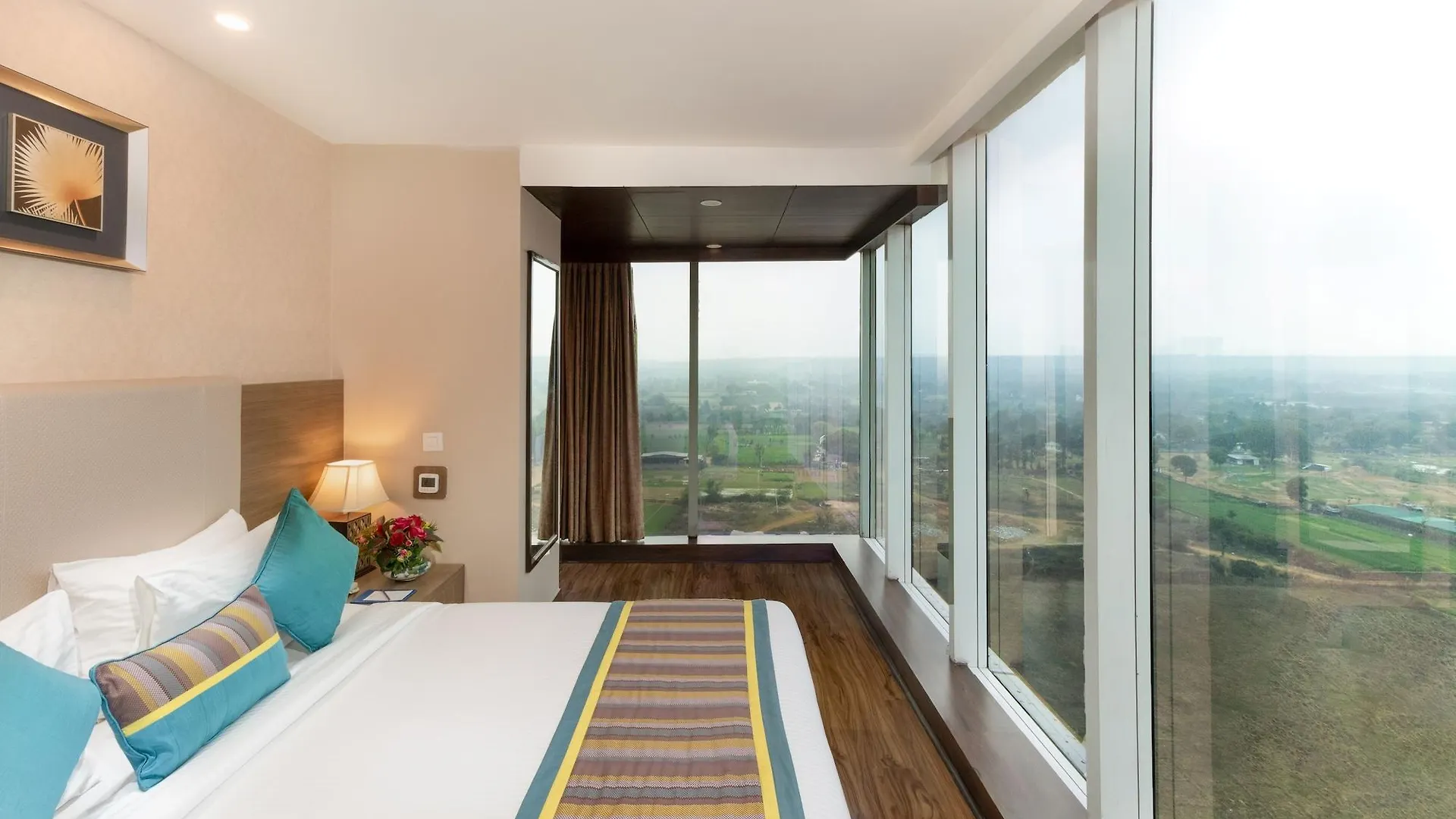Golden Suites Gurgaon Inde Hotels India