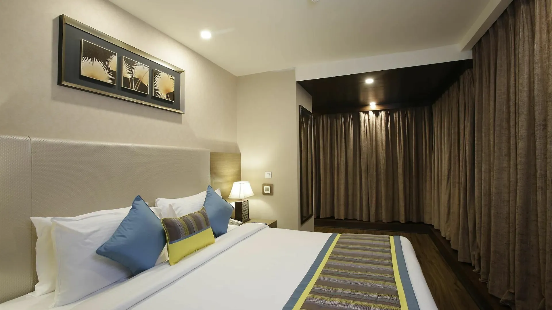 Golden Suites Gurgaon Inde Hotels