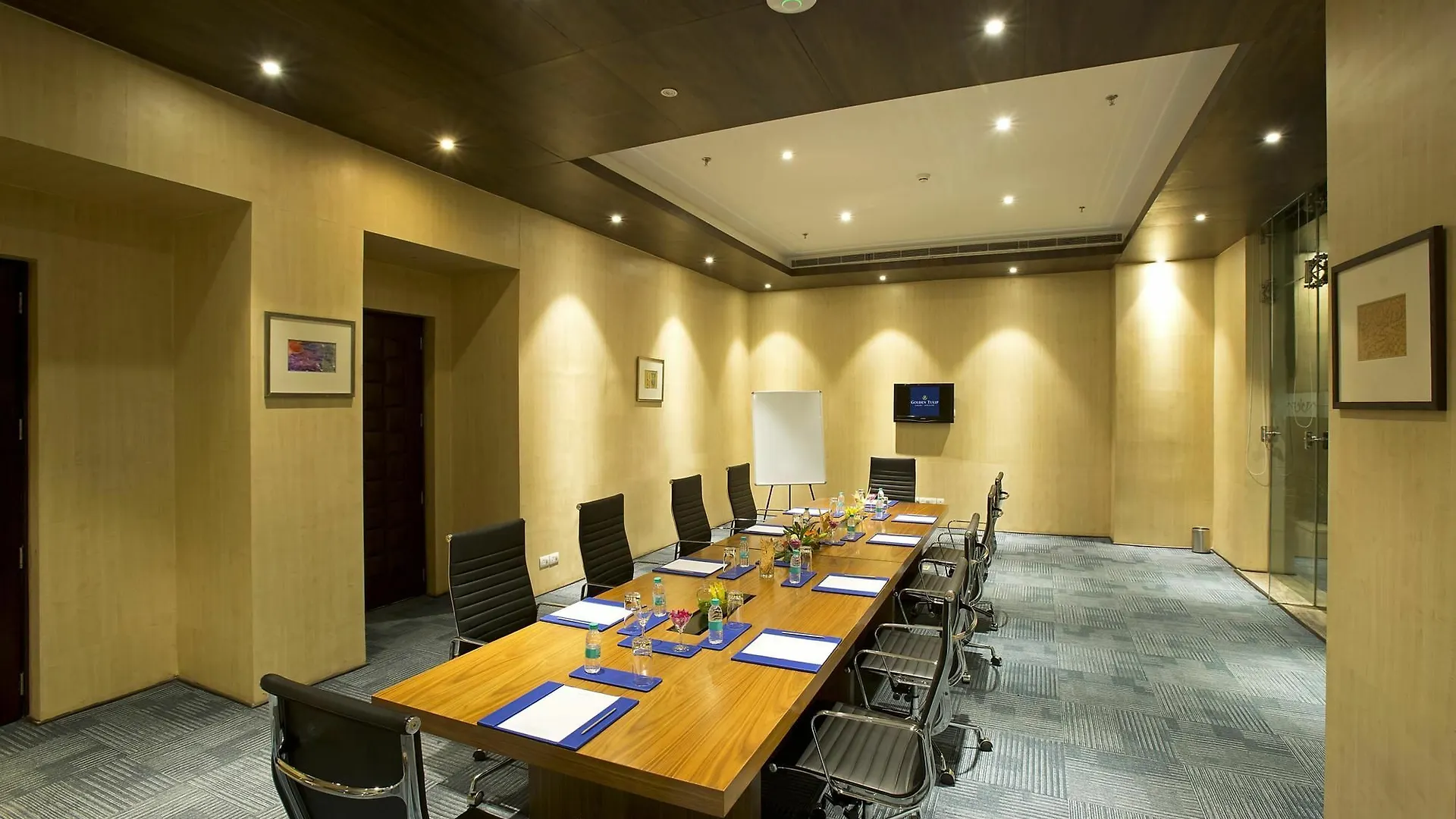 ****  Golden Suites Gurgaon Inde Hotels India