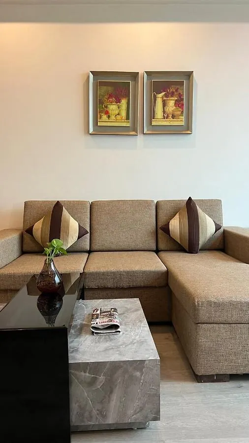 Golden Suites Gurgaon Inde Hotels 4*,