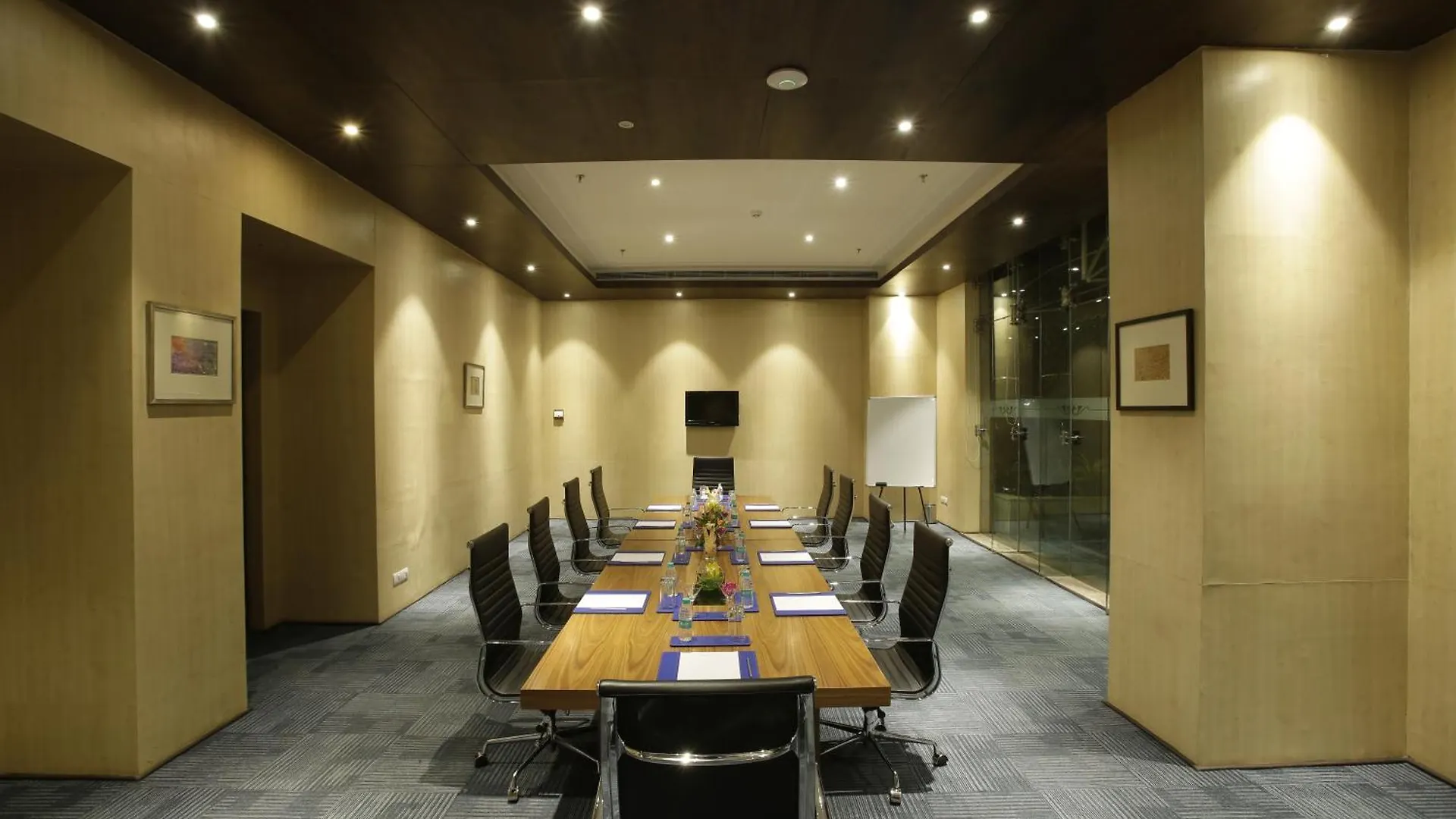 Golden Suites Gurgaon Inde Hotels