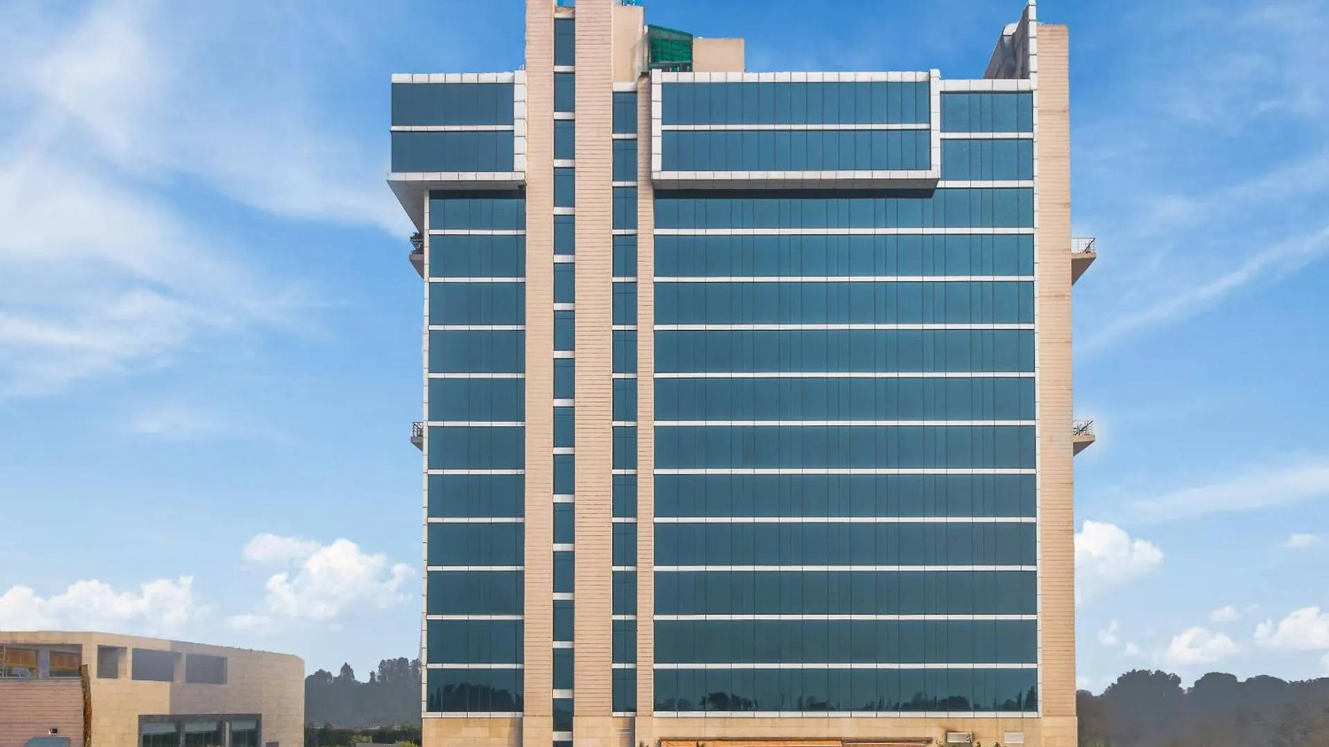 Golden Suites Gurgaon Inde Hotels